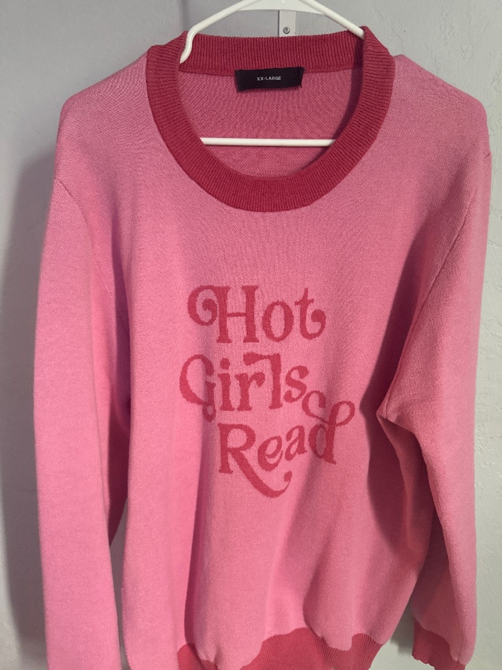 Bookish sweater 🎀